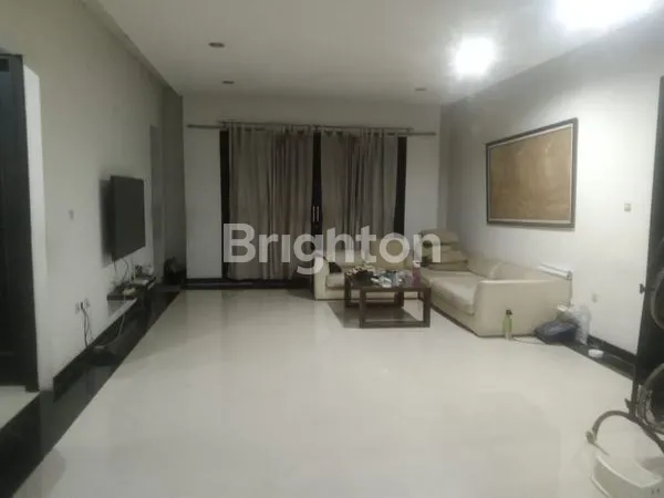 image HUNIAN STRATEGIS PERMATA PURI  (3)