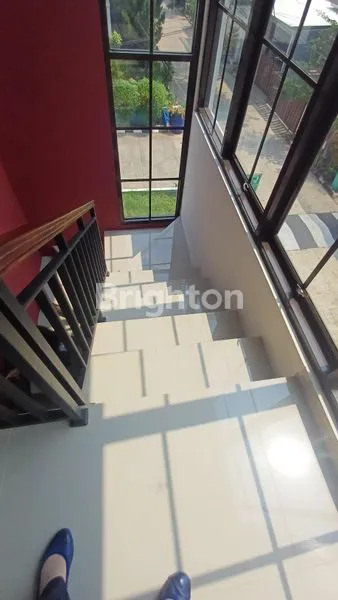 image RUMAH YANG STRATEGIS DI PERMATA CIMANGGIS (3)