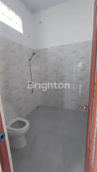 image RUMAH YANG STRATEGIS DI PERMATA CIMANGGIS (8)