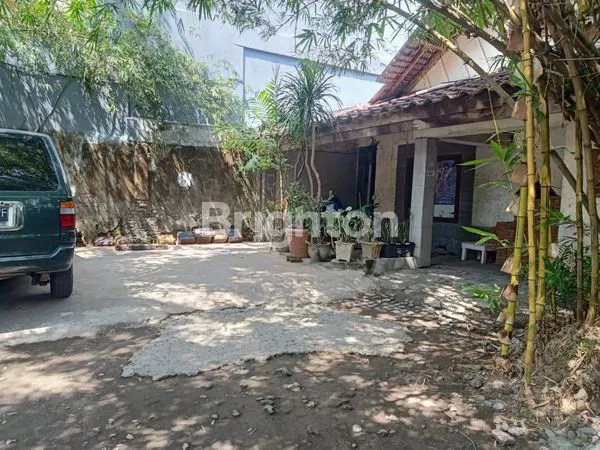 image RUMAH TUA DISEWAKAN LT 1 (2)