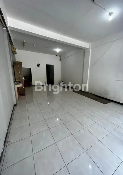 image MURAH RUKO PLAZA SEGI 8 HADAP JALAN UTAMA NOL JALAN 3 LANTAI LOKASI STRATEGIS DEKAT SEKOLAH DAN AREA PERKANTORAN (2)