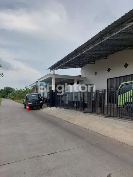 image RUMAH PLUS GUDANG KENDAL (2)