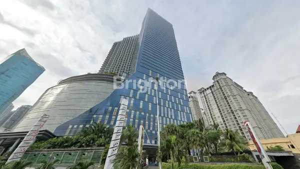 OFFICE SPACE SOHO CAPITAL CENTRAL PARK JAKARTA BARAT