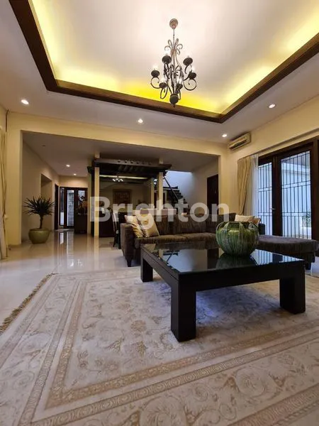 image RUMAH TROPICAL DI JALAN UTAMA MOHAMMAD KAHFI-CIGANJUR (6)