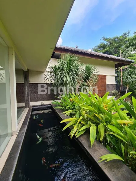 image RUMAH TROPICAL DI JALAN UTAMA MOHAMMAD KAHFI-CIGANJUR (2)