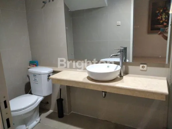 image CANDI GOLF RUMAH 2 LANTAI BAGUS FURNISH SIAP HUNI SEMARANG ATAS (8)