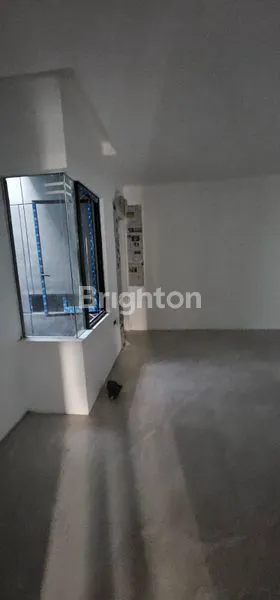 image 2,35 M NEGO, RUMAH BARU 2 LANTAI, KUTISARI INDAH SURABAYA (5)