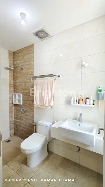 image RUMAH CANTIK DI SUTERA SITARA, CLUSTER ORLANDA (6)