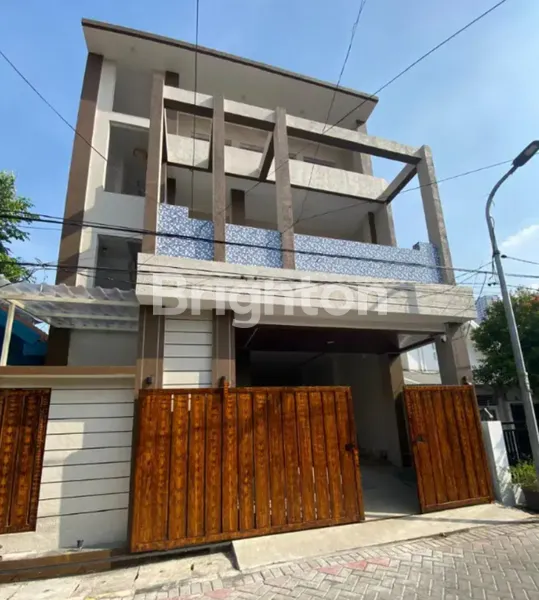 image RUMAH KOS EKSEKUTIF ADA KOLAM RENANG DI WONOKROMO SURABAYA (1)