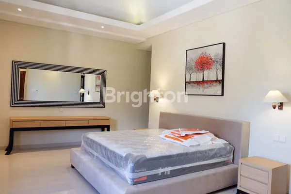 image NEW BUILDING LUXURY VILLA 4 BEDROOMS FULLY FURNISH UMALAS BUMBAK BADUNG (6)
