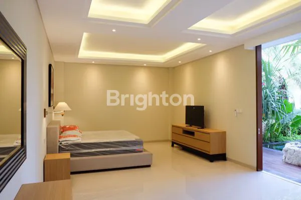 image NEW BUILDING LUXURY VILLA 4 BEDROOMS FULLY FURNISH UMALAS BUMBAK BADUNG (5)