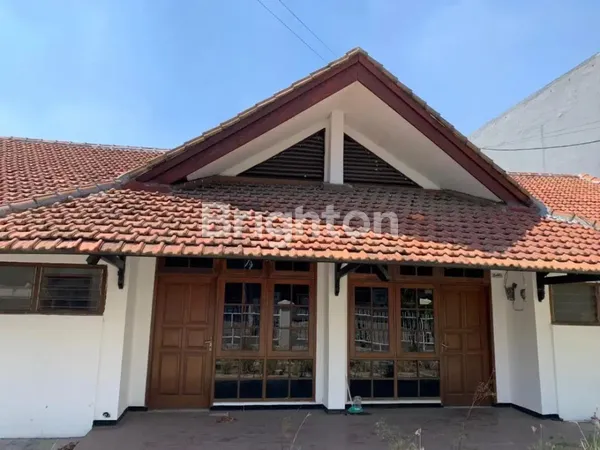 image RUMAH COCOK UNTUK USAHA ATAU KANTOR, ROW JALAN LEBAR DEKAT A. YANI (3)