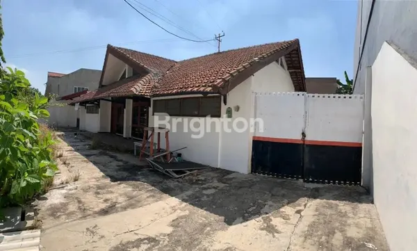 image RUMAH COCOK UNTUK USAHA ATAU KANTOR, ROW JALAN LEBAR DEKAT A. YANI (4)