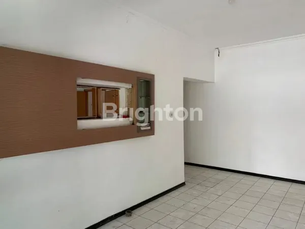 image RUMAH COCOK UNTUK USAHA ATAU KANTOR, ROW JALAN LEBAR DEKAT A. YANI (7)