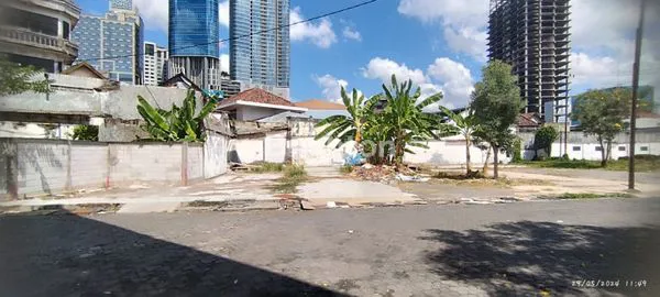 image GEDUNG HERITAGE SATU2NYA DI KAWASAN PREMIUM JALAN TUNJUNGAN SURABAYA PUSAT (2)