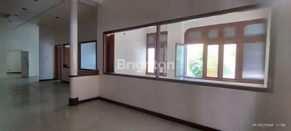 image GEDUNG HERITAGE SATU2NYA DI KAWASAN PREMIUM JALAN TUNJUNGAN SURABAYA PUSAT (3)