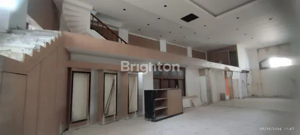 image GEDUNG HERITAGE SATU2NYA DI KAWASAN PREMIUM JALAN TUNJUNGAN SURABAYA PUSAT (5)