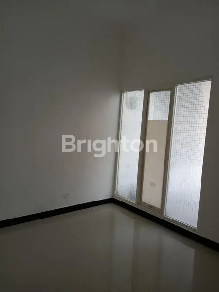 image DIJUAL RUMAH BARU CITY 9, GIRI, KOKGRESIK  (5)