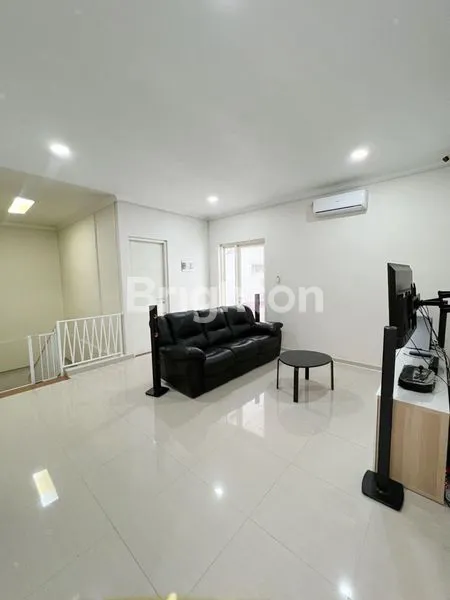 image RUMAH 2 LANTAI SURABAYA TIMUR SUTOREJO UTARA MURAH DI KELASNYA (5)