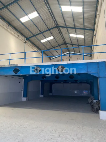 image SIAP PAKAI GUDANG NAMBANGAN KENJERAN BARU GRESS DEKAT RAYA KEDUNG COWEK, MERR (2)