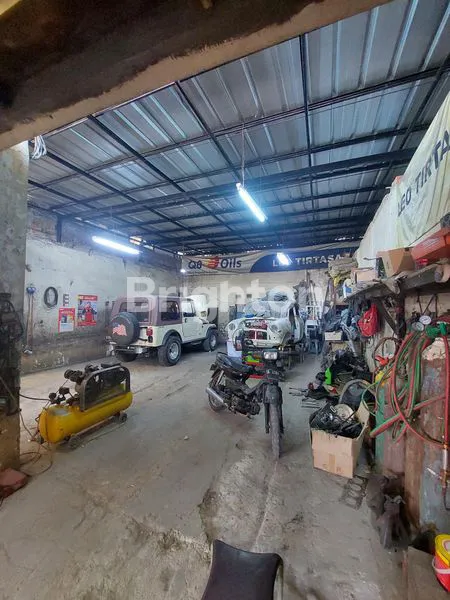 image RUMAH TUA COCOK UNTUK USAHA GROGOL JAKARTA BARAT (2)