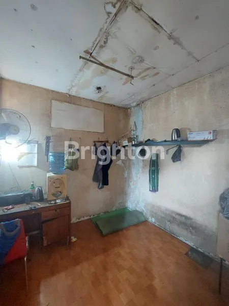 image RUMAH TUA COCOK UNTUK USAHA GROGOL JAKARTA BARAT (7)