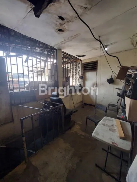 image RUMAH TUA COCOK UNTUK USAHA GROGOL JAKARTA BARAT (6)