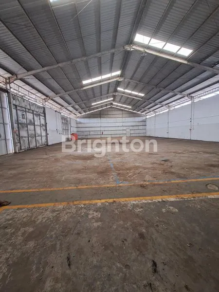 image TURUN HARGA GUDANG STRATEGIS PINGGIR JALAN UTAMA MULAWARMAN (5)