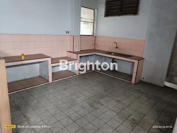 image RUKO STRATEGIS RAYA YOS SUDARSO SOLO (4)