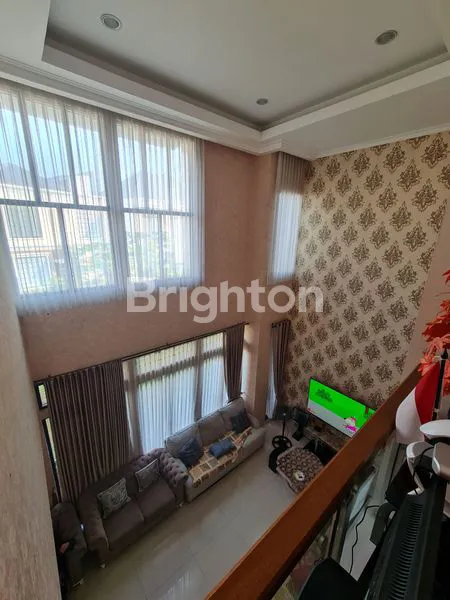 image RUMAH MEWAH LT 240 DI KOTA WISATA CIBUBUR (2)