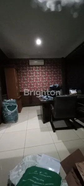 image GEDUNG KANTOR AKSES JALAN RAYA (4)