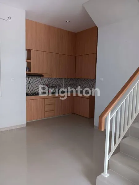 image DEKAT MERR, RUNGKUT, SIAP HUNI, RUMAH 2 LANTAI, LEBAR 10, SURABAYA  (1)