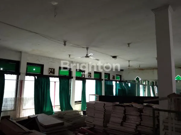 image STRATEGIS, JL. DR. SUTOMO, SELANGKAH STASIUN LEMPUYANGAN, KAMPUS UKDW, STADION MANDALA KRIDA, MALIOBORO.LANTAI 2 LAWSON. (4)