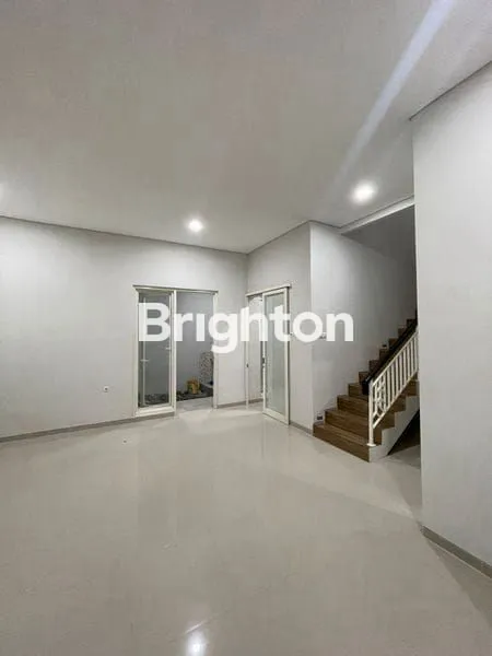 image RUMAH 2 LANTAI BARU GRESS DI SUTOREJO PRIMA DEKAT MULYOSARI, WISMA PERMAI (2)