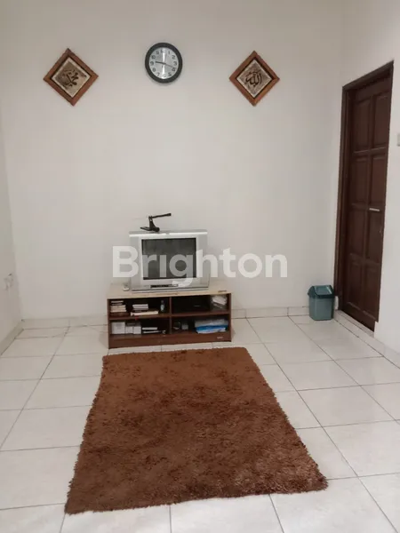 image JUAL CEPAT RUMAH 2 LANTAI DI PERUM KARAWACI 3 CIBODAS (2)