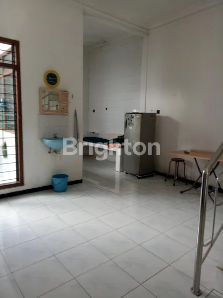 image RUMAH 2 LANTAI  DEKAT PAKUWON CITY SUTOREJO WISMA PERMAI KERTAJAYA  DHARMAHUSADA KENJERAN MERR KEPUTIH ITS UNAIR WIDYA MANDALA WM GALAXY MALL (3)