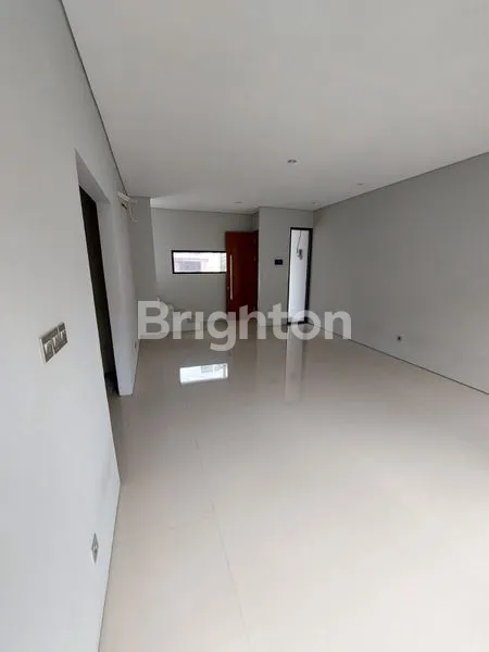 image RUMAH 2 LANTAI DIJUAL CEPAT EXIT CILEDUK (3)