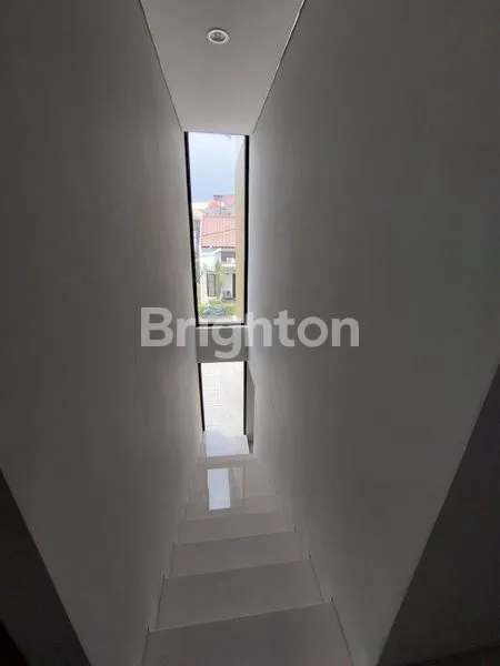 image RUMAH 2 LANTAI DIJUAL CEPAT EXIT CILEDUK (4)