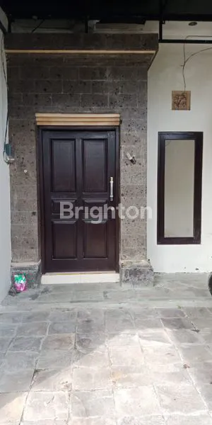 image RUMAH MODERN MINIMALIS DI PERUMAHAN PERMATA LOKASI MUNGGU (1)