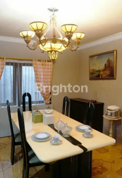 image RUMAH 2,5 LANTAI SEMI FURNISHED RUNGKUT ASRI, SURABAYA TIMUR (2)