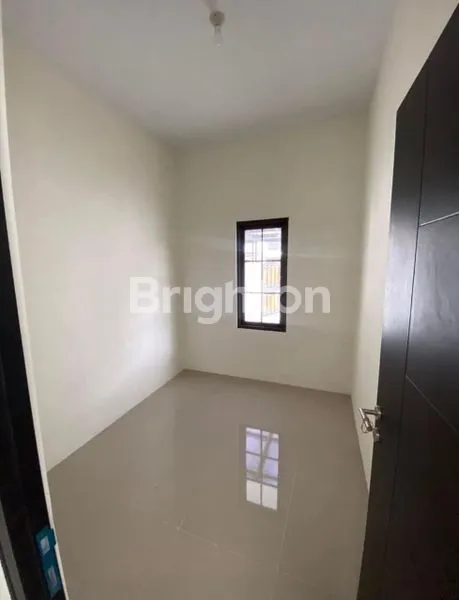 image RUMAH CANTIK NOL JALAN RAYA CERME (3)