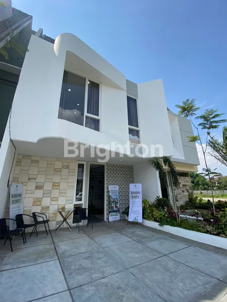 image RUMAH MEWAH DAN SANGAT STRATEGIS DI TENGAH KOTA MALANG (1)