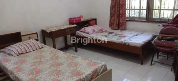 image RUMAH MANYAR INDAH HITUNG TANAH 10 JUTAAN, ROW JALAN 3 MOBIL (5)