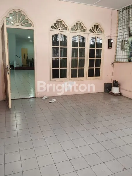 image RUKO DI TENGAH KOTA DAERAH STRATEGIS (1)