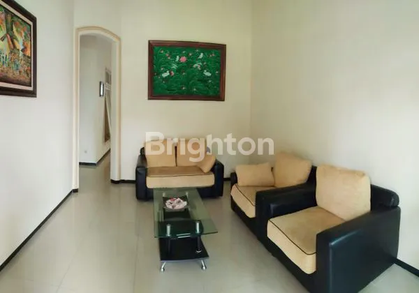 image RUMAH MEWAH DI ARAYA KOTA MALANG HARGA NEGO (2)