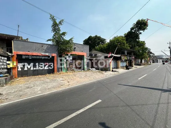 image RUANG USAHA STRATEGIS MURAH TENGAH KOTA JEBRES SOLO KOTA (4)