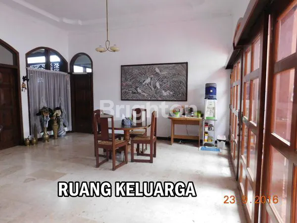 image RUMAH DIPINGGIR JALAN BESAR KOTA BATU (6)