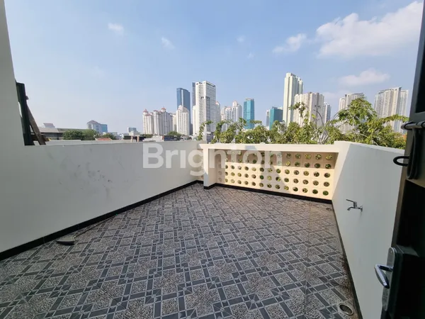 image RUMAH BARU TANJUNG DUREN 3,8 X 11 JAKARTA BARAT (7)