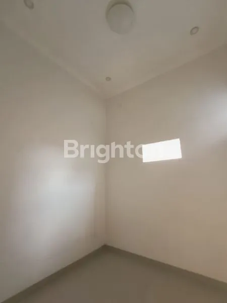 image RUMAH BARU RENOV SEMI FURNISH DI SAWOJAJAR  (4)