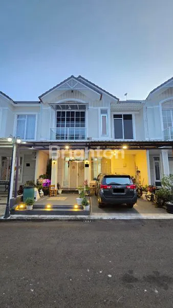 image RUMAH CANTIK 2 LANTAI DI LAVON 1 CLUSTER GRANDURA CIKUPA TANGERANG (1)